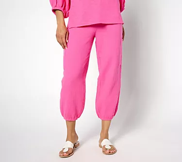 Belle Beach by Kim Gravel Petite Gauze Utility Cropped Jogger