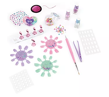 Make It Real Everything Bling Nail Art Kit andStyling Set