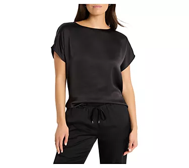 146762-nic-zoe-day-gloss-woven-tee-1.webp