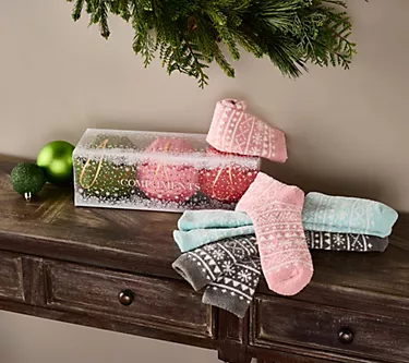 233326-complliments-set-of-3-cozy-holiday-gifting-socks-1.webp