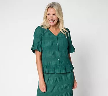 Me by Jennie Garth Southampton Short Sleeve Smocked Blouse