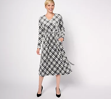 Denim & Co, Printed Velour Regular V-Neck Midi Dress w/ Pockets 1 285707-denim-co-printed-velour-regular-v-neck-midi-dress-w-pockets-1.webp