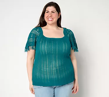 Attitudes by Renee Crochet Capelet Top