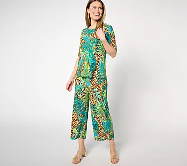 Attitudes by Renee Regular Como Jersey Elbow Sleeve & Crop Pant