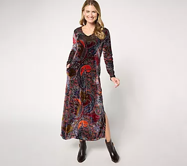 Attitudes by Renee Regular Printed Knit Velvet V-Neck Dress