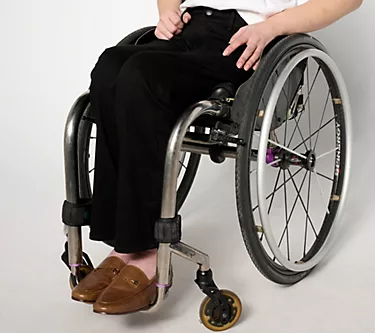 354320-nydj-marilyn-straight-adapt-denim-jean-wheelchair-fit-black-1.webp