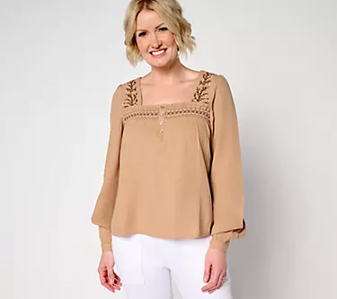 Me by Jennie Garth Linda Embroidered Blouse