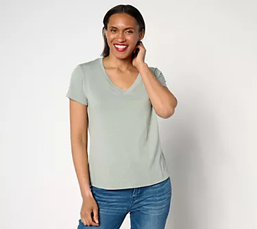 Barefoot Dreams Malibu Collection Slub Burnout V-Neck Tee 1 360195-barefoot-dreams-malibu-collection-slub-burnout-v-neck-tee-1.webp