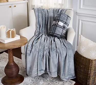 Kringle Express Set of 2 Plush 60x70 Holiday Plaid Throws
