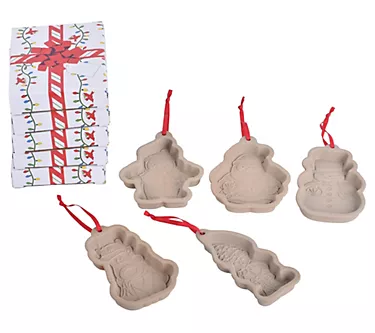 362679-temp-tations-seasonal-set-of-5-cookie-cutter-ornaments-w-box-1.webp