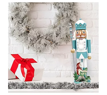 369130-santa-s-workshop-14-mermaid-king-nutcracker-1.webp