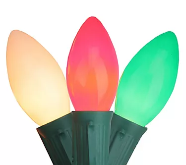 372701-northlight-25-opaque-c9-christmas-lights-1.webp