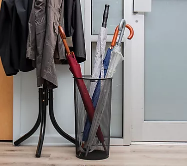 Mind Reader Large Metal Mesh Umbrella Stand
