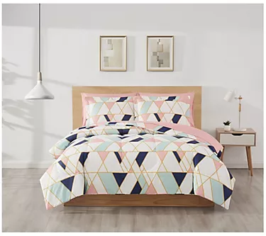 Style 212 Geo Pink/Blue 7 Piece Queen Bed in aBag