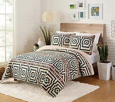 Makers Collective Hypnotic King 3-Piece Quilt Set