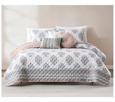 Lush Decor Sofia Flower Reversible Quilt 6-Pc Set Full/Queen 1 376858-lush-decor-sofia-flower-reversible-quilt-6-pc-set-full-queen-1.webp