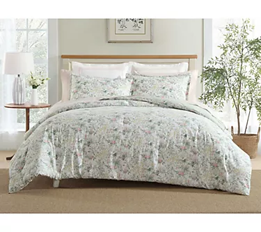 378136-laura-ashley-bramble-floral-pink-king-comforterset-1.webp