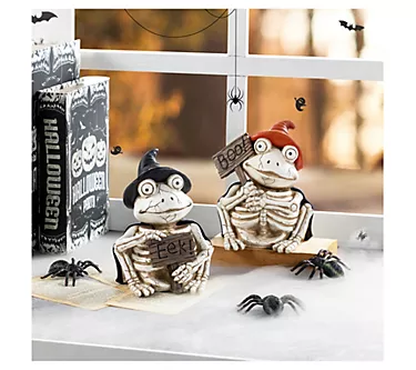 Glitzhome 7''H Halloween Resin Skeleton Frogs Table Decor S/2
