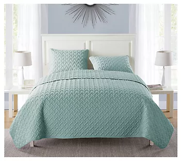 381674-vcny-nina-embossed-basketweave-quilt-set-king-1.webp