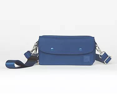 385729-ihkwip-xl-convertible-wear-everywhere-rfid-wallet-crossbody-1.webp